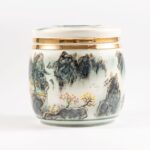 山水浮雕陶瓷骨灰罈 1